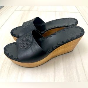 Tory burch platform wedge wooden and leather sandals